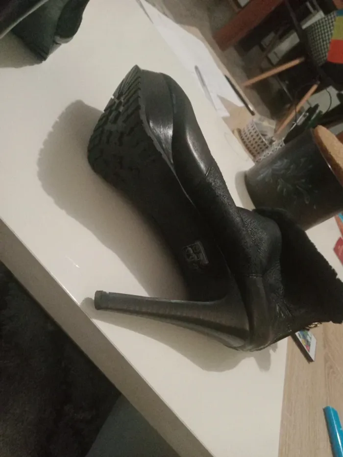 Paire de bottines fourrées - photo numéro 8
