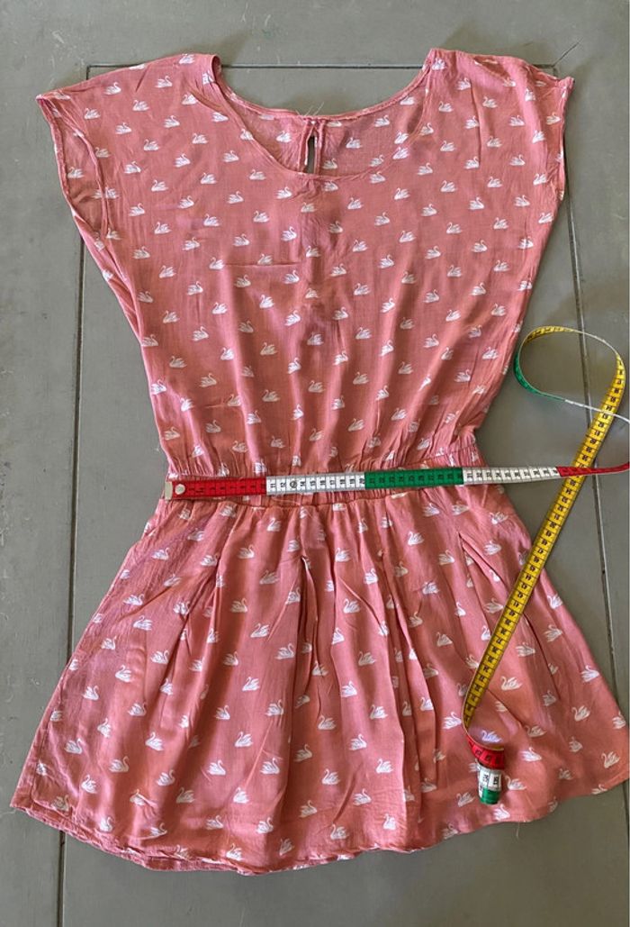 Robe d’été rose corail avec cygne et noeud dans le dos taille S - photo numéro 17