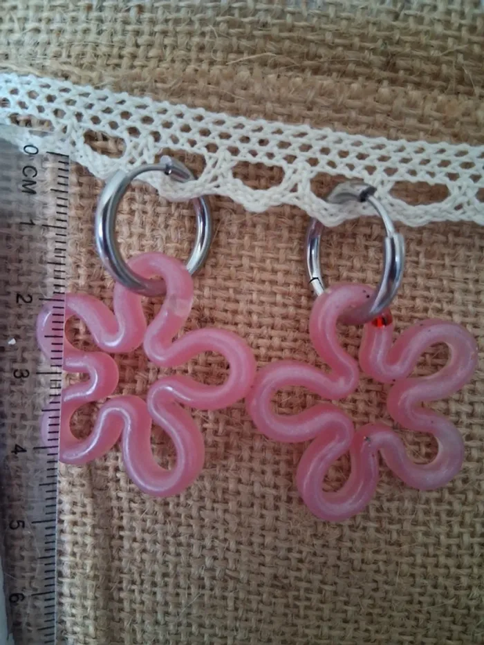 1 paire de boucles d'oreilles anneaux grandes pampilles fleurs - photo numéro 5