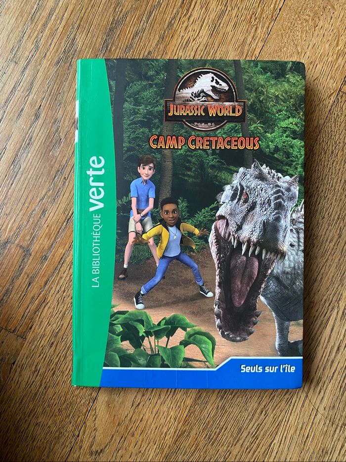 Livre Jurassic World Camp Cretaceous Seuls sur l’île