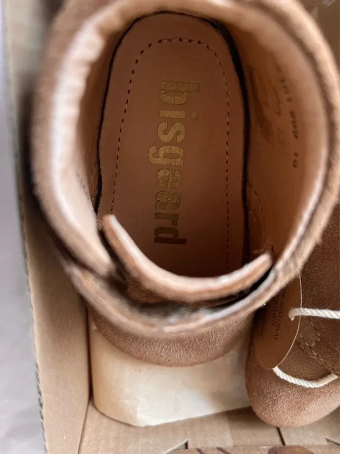 Magnifiques petites chaussures en cuir souple Bisgaard pour les premiers pas de bébé taille 19 - photo numéro 6