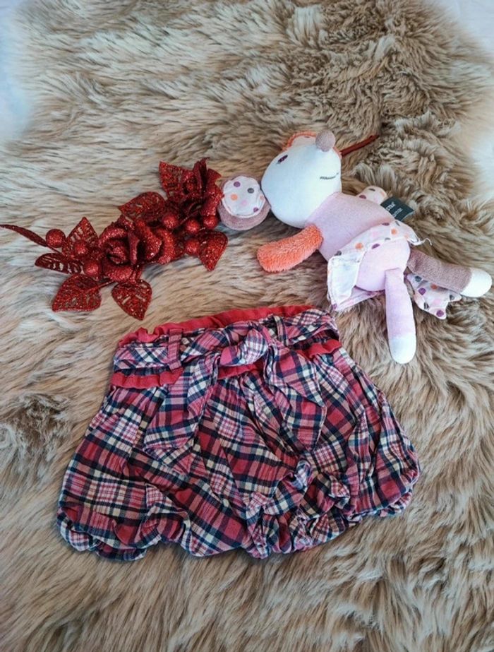 Jupe à carreaux rose tape à  l'oeil 3 mois
