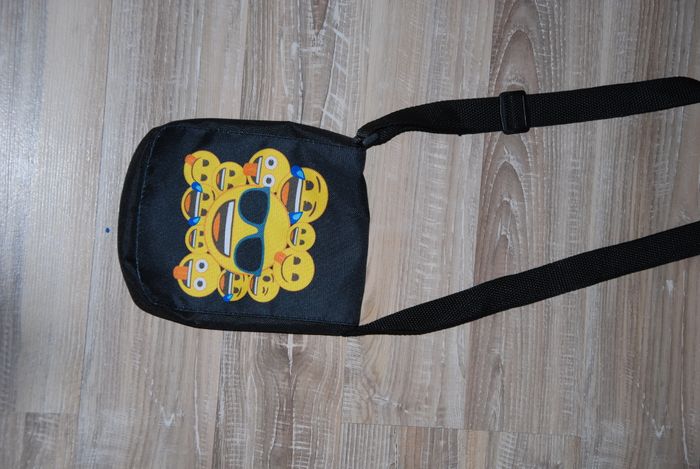 pochette sacoche bandoulière emoji noir