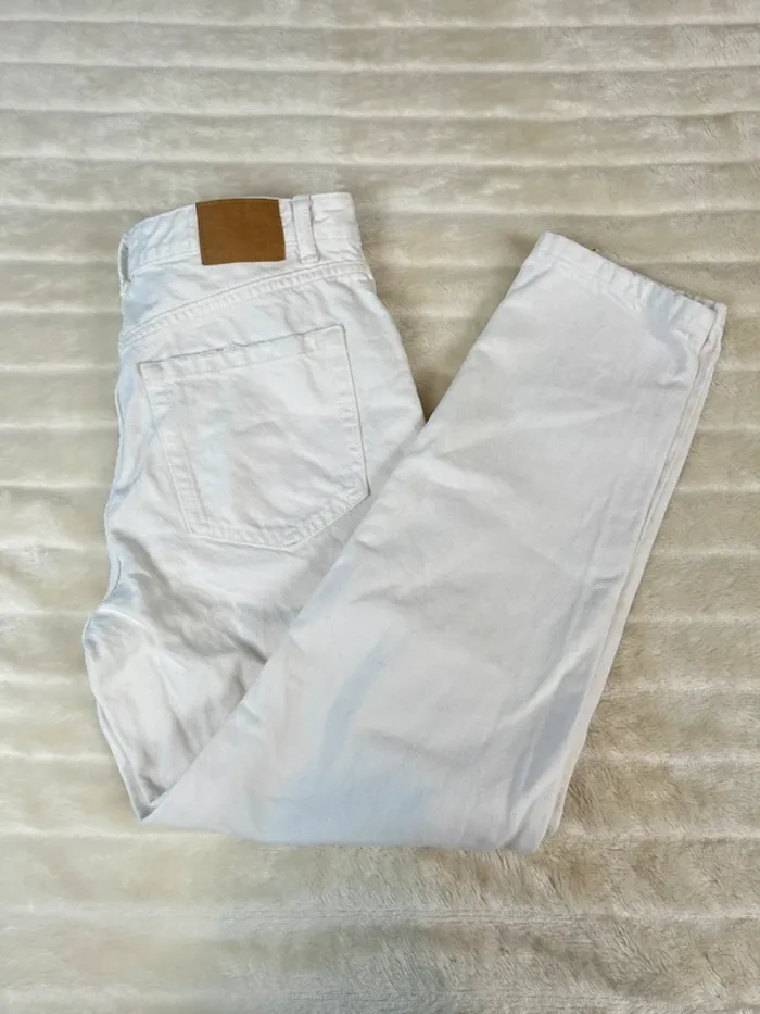 Jean blanc straight fit déchiré - Pull&Bear - taille 36 (S)