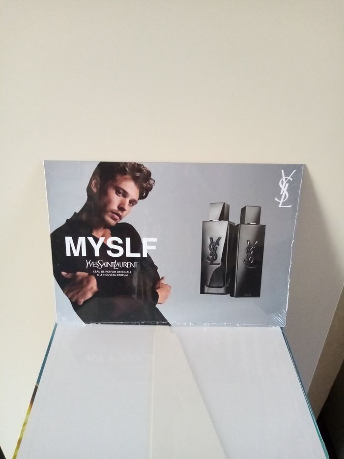 Pancarte publicitaire à poser (YSL) - photo numéro 3
