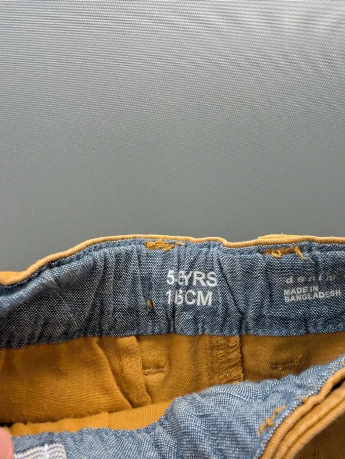 Short chic garçon 5/6 ans comme NEUF - photo numéro 3