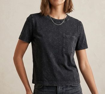 T-shirt noir ZARA intemporel coupe droite à poche