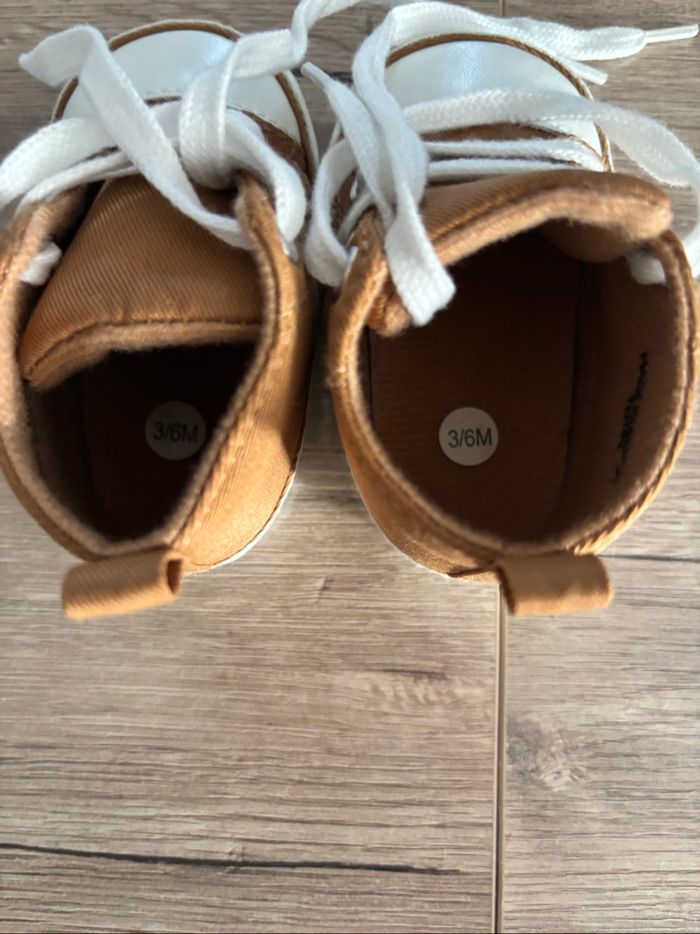 Chaussures 3/6 mois - photo numéro 4