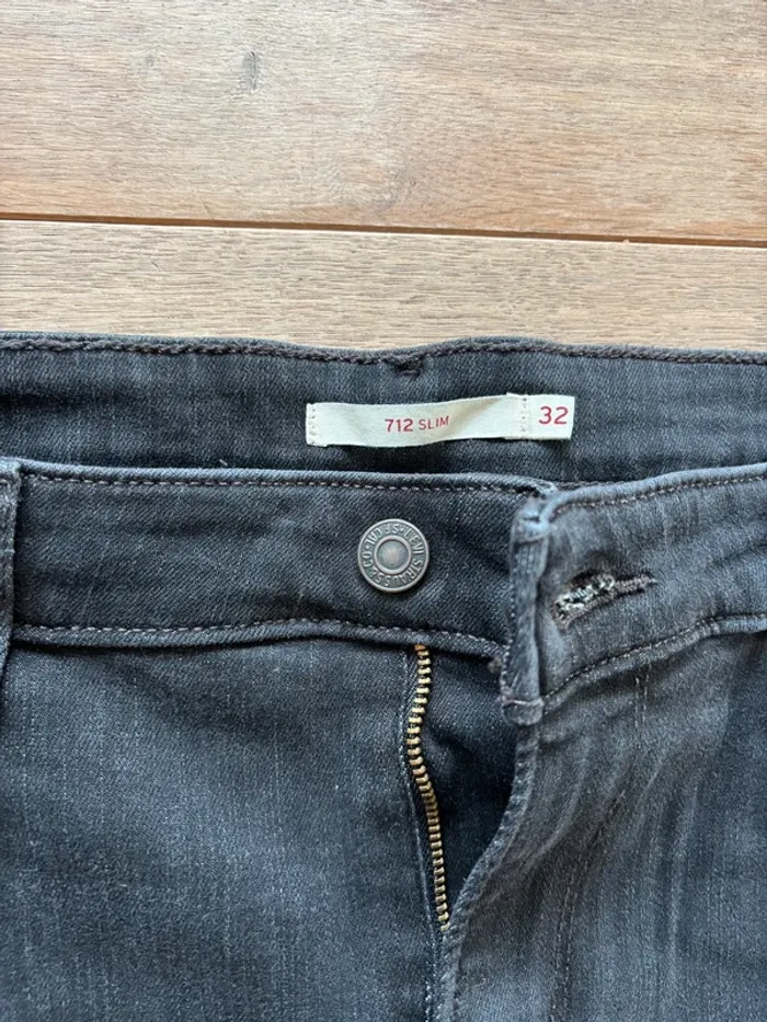 Jean Levi’s femme - 712 Taille 32 - photo numéro 2