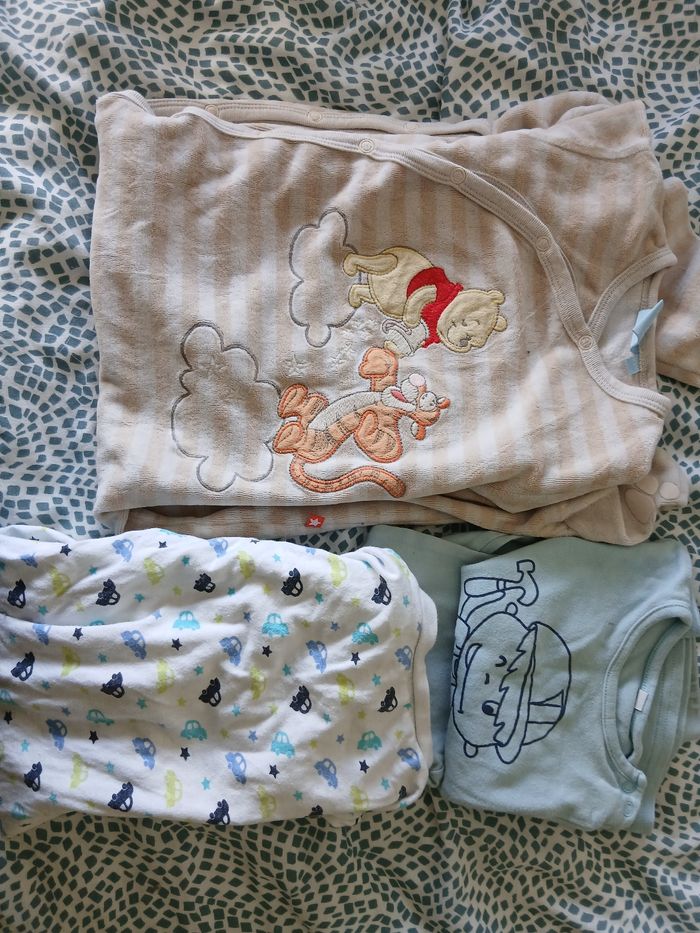 Lot vêtements garçon 2 ans - photo numéro 3