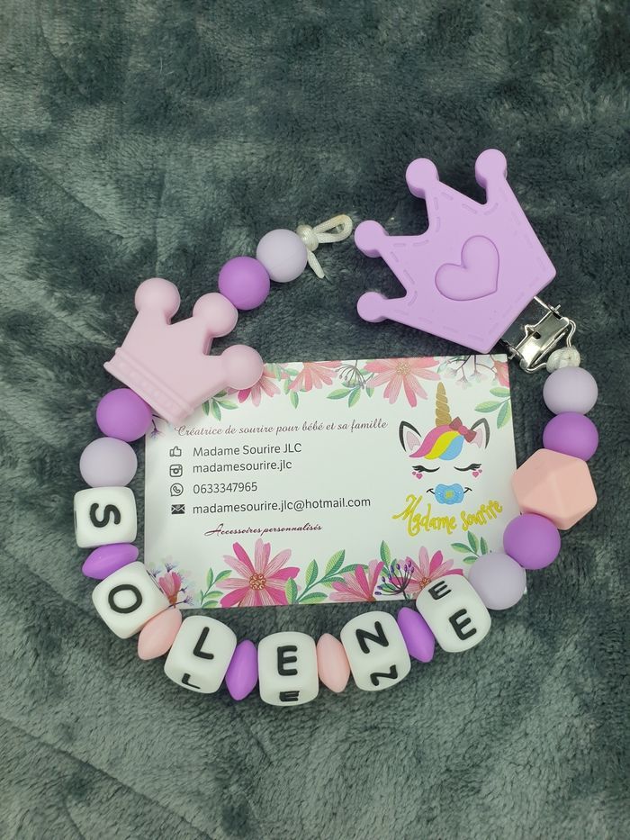Attache tétine personnalisée Grande Couronne - photo numéro 2