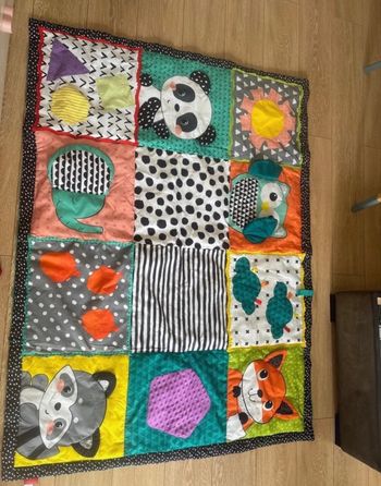 Tapis de jeux géant de découverte des sens