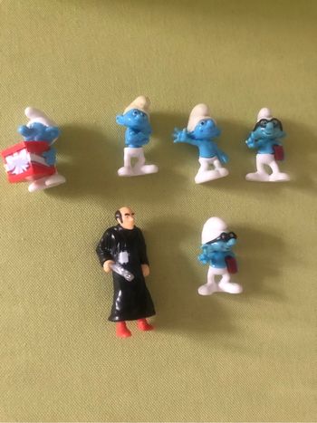 Figurines