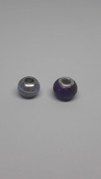 Charms perles violet et bleu-gris