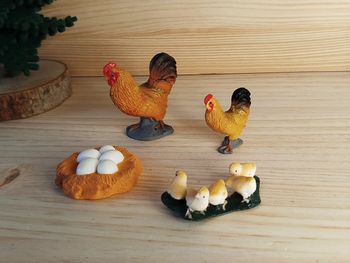 Figurine cycle de vie du coq  Animal de la ferme