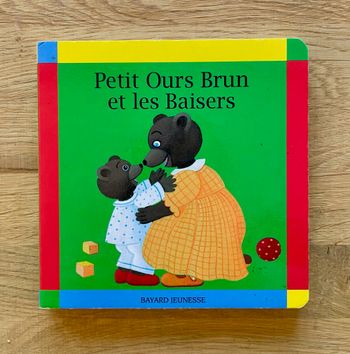 Livre Petit ours brun et les baisers Bayard jeunesse