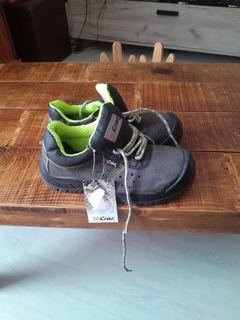 Chaussures de sécurité neuves Cras taille 36
