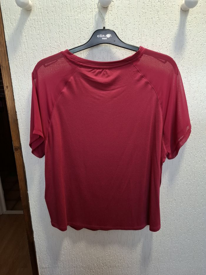 Beau tee-shirt femme C&A XL framboise neuf et étiqueté - photo numéro 3