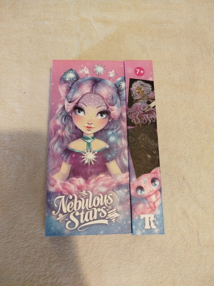 2 palettes nebulous stars neuves - photo numéro 2