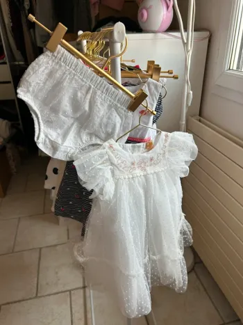 Superbe robe de cérémonie Orchestra taille 12 mois état neuf