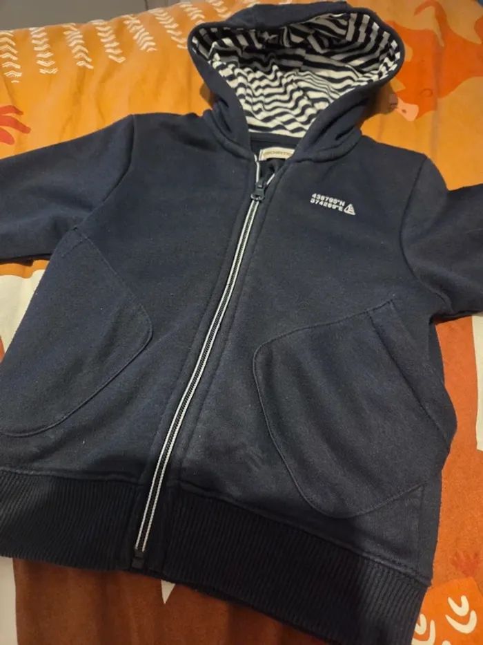 Veste à Capuche bleu marine - photo numéro 2