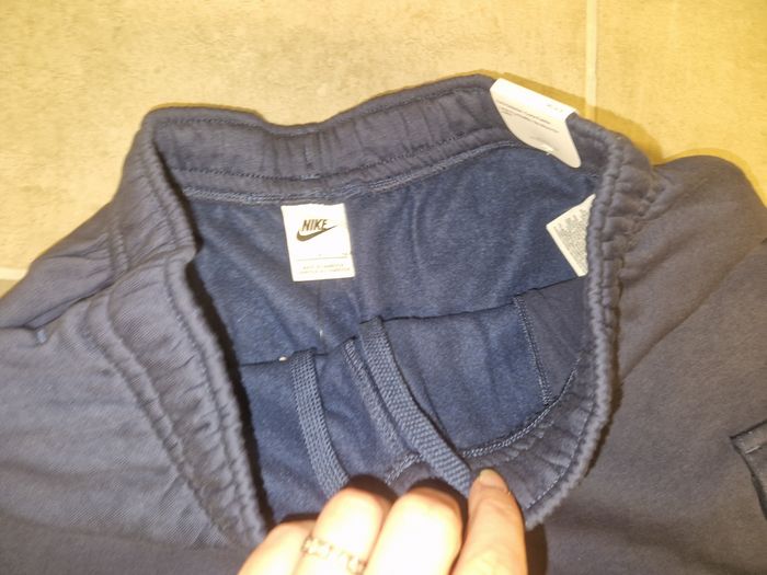 Short cargo Nike taille S NEUF - photo numéro 2