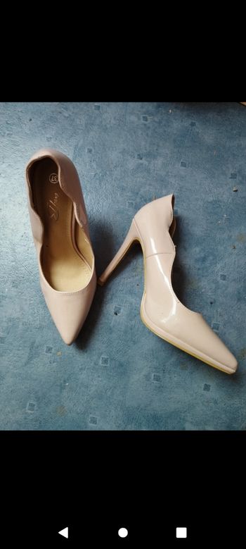 Escarpins rose pâle taille 37