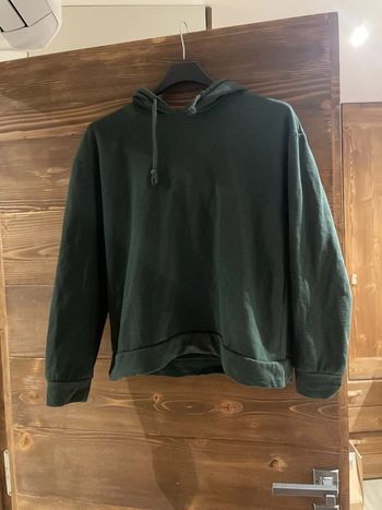 Sweat à capuche vert foncé