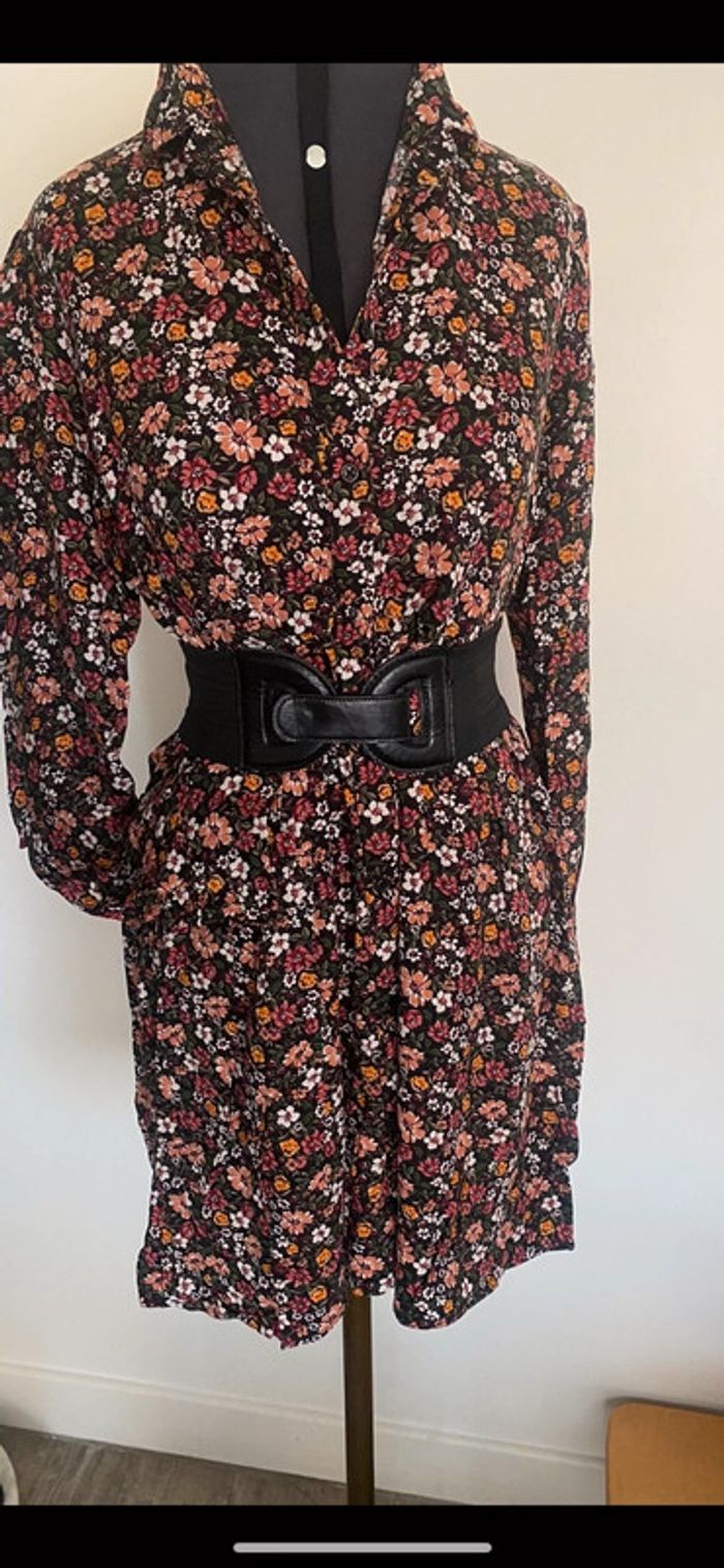 Robe boutonnée  à fleur