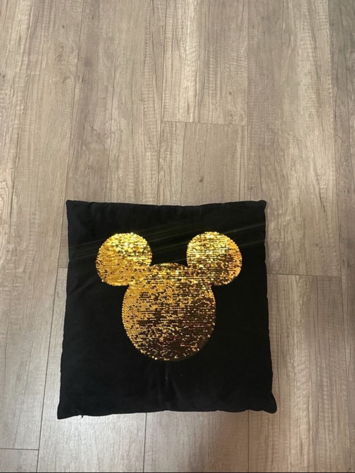 Coussin Mickey Disney - photo numéro 3