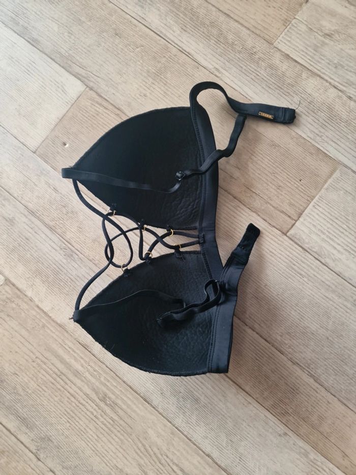 Très beau Soutien-gorge lacets - photo numéro 4