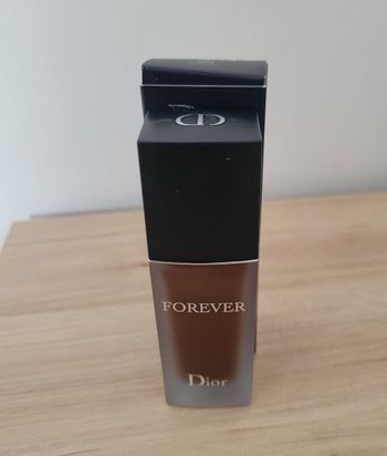 Fond de teint Forever 9N Dior