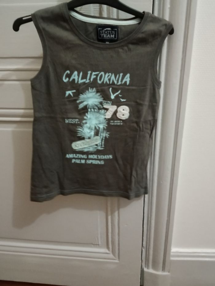 Débardeur status team gris foncé et multicolore