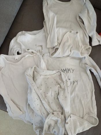 Lot de bodies 3-6 mois
