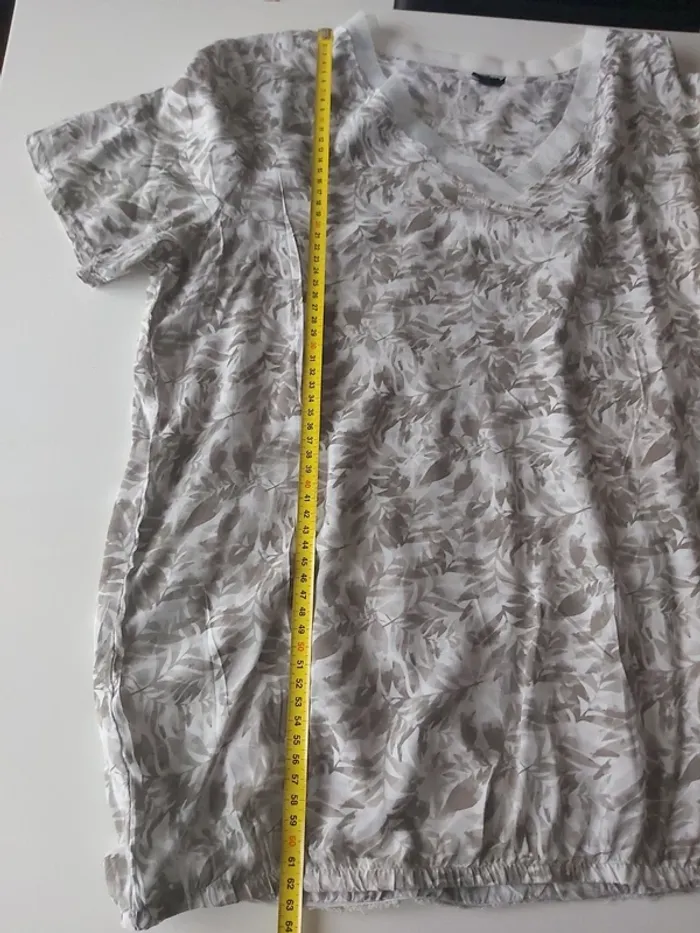 Blouse blanche et grise Only - photo numéro 4