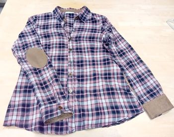 Très jolie chemise à carreaux