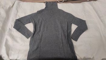 Pull gris
