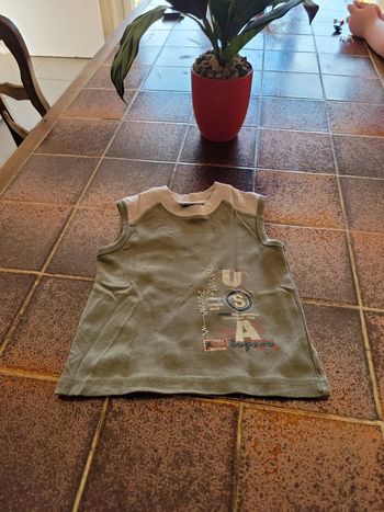 Tee shirt sans manches