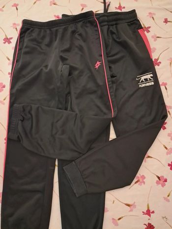 Lot de 2 beaux jogging noir à détails fushia - T 10 A - Lotto, Airness