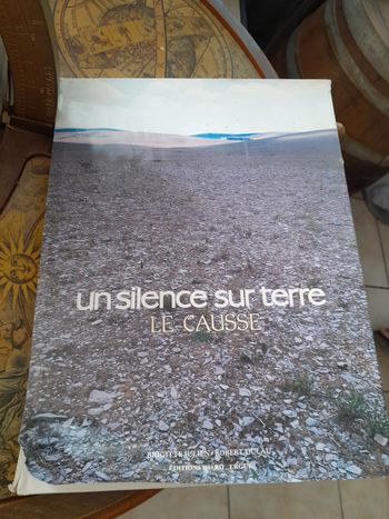 Un silence  sur terre le causse