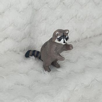 Mini figure racoon raton laveur jouet figurine animal