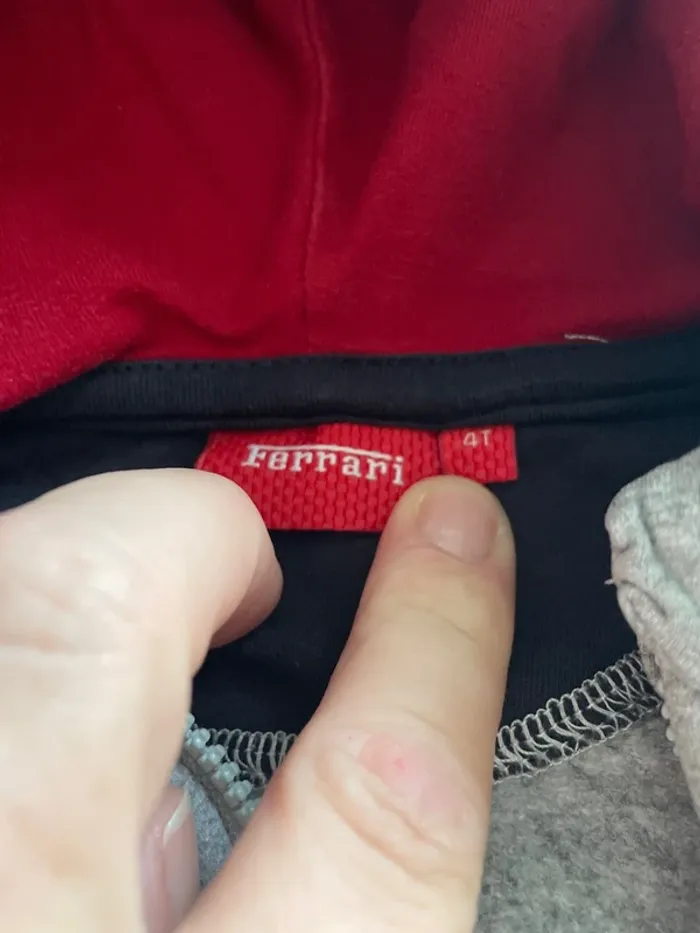 Veste de Ferrari, quatre ans - photo numéro 6