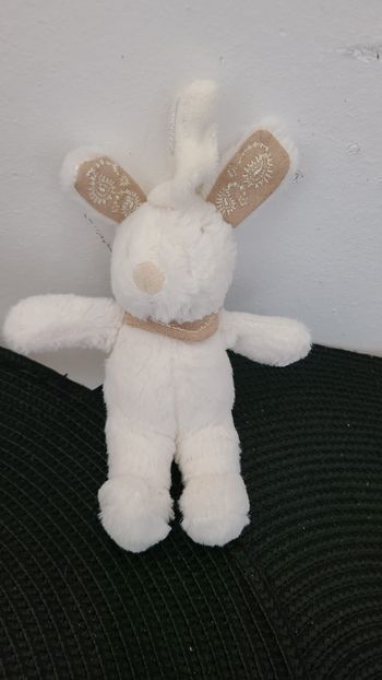 Doudou Peluche Lapin Blanc Avec Bandana