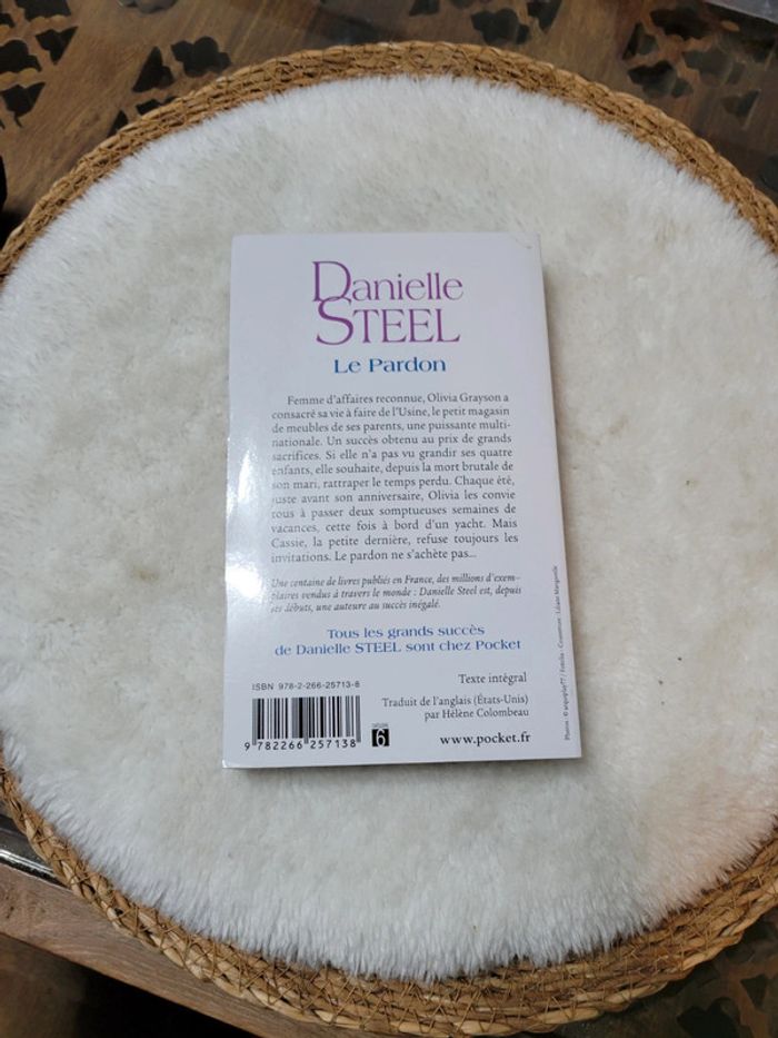 Le Pardon. Danielle Steel - photo numéro 4