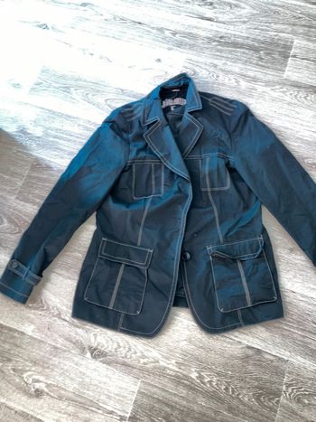 Veste un jour ailleur