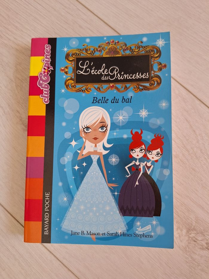 Lot de deux livres "L'école des princesses" - Jane B. Mason et Sarah Hines Stephens - photo numéro 3