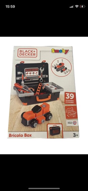 Coffret Black et Decker Bricolo Box Smoby neuf