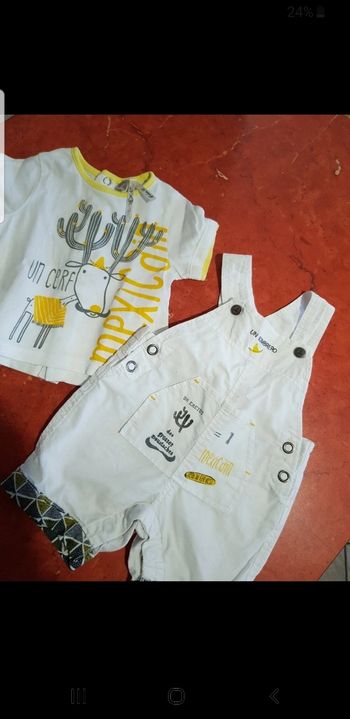 Ensemble bébé taille 1 mois