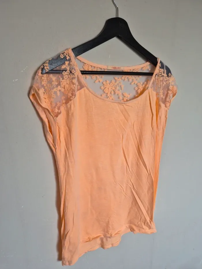 Tshirt camaïeu taille S - photo numéro 2