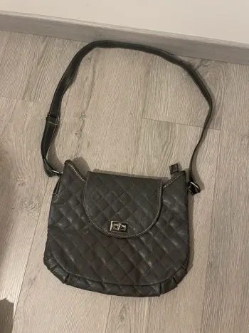 sac à main bandoulière matelassé gris 👜